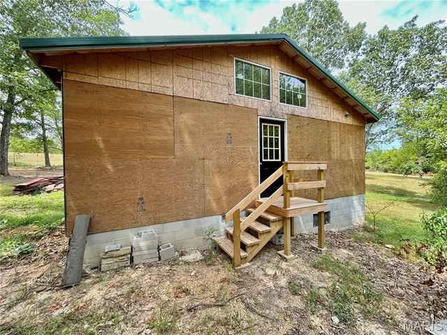 Primary bedroom — 1640 Highway 63 Houston Missouri real estate