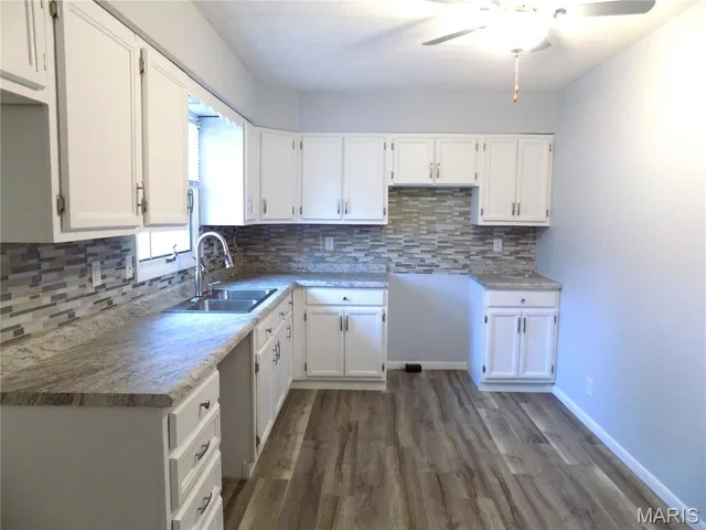 Kitchen — 1306 Broadway Street Rolla Missouri real estate