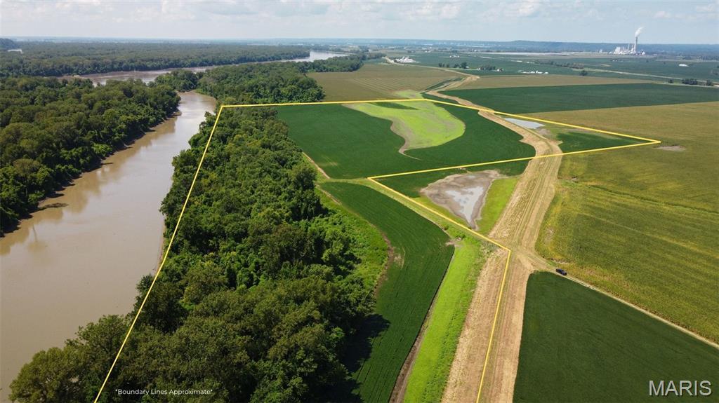 115 +/- Acres West Alton West Alton Missouri home for sale listed at $1,325,000