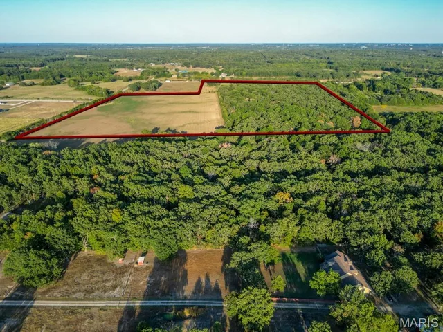 Primary bedroom — 15800 HIGHWAY WW Lebanon Missouri real estate