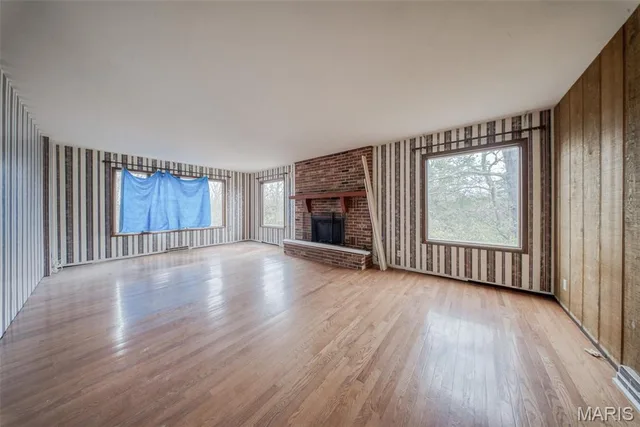 Living room — 10540 Butler Circle Rolla Missouri real estate
