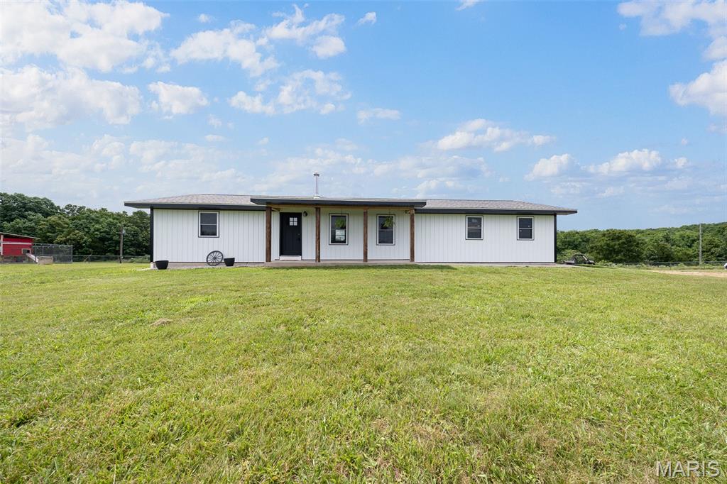 13710 County Road 6080 Edgar Springs Missouri 3 bedroom 2 bathroom home for sale listed at $365,000