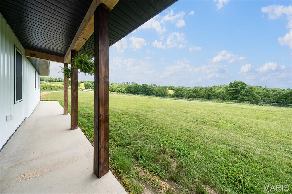 Living room — 13710 County Road 6080 Edgar Springs Missouri real estate
