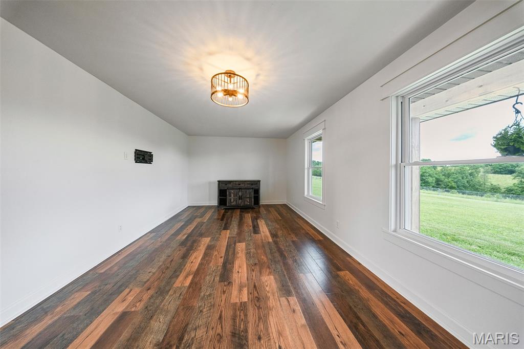 Primary bedroom — 13710 County Road 6080 Edgar Springs Missouri real estate