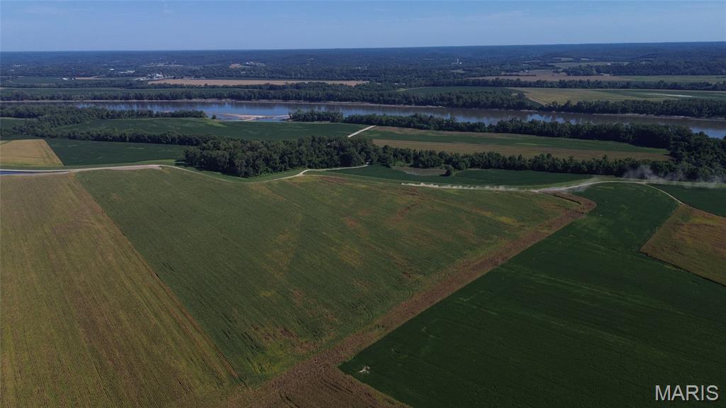 67 St Johns Island Road Washington Missouri home for sale listed at $1,005,000
