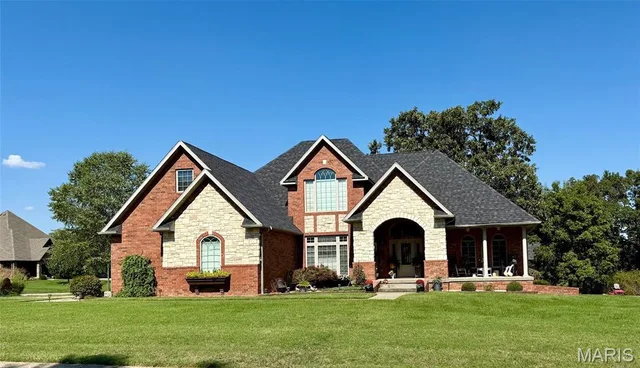 Front exterior — 2528 Copperwood Drive Lebanon Missouri real estate
