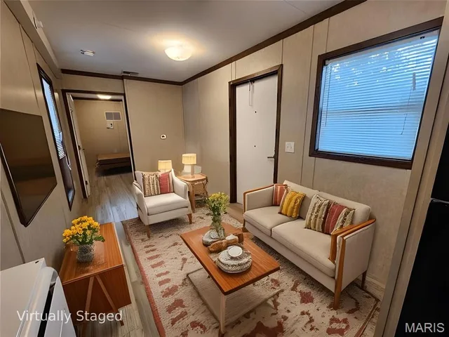 Living room — 411 W Nelson Conway Missouri real estate
