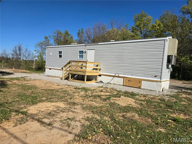 Front exterior — 411 W Nelson Conway Missouri real estate