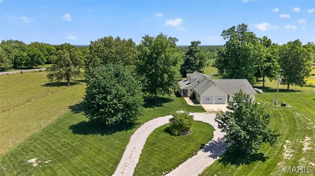Front exterior — 18320 State Highway KK Sedgewickville Missouri real estate