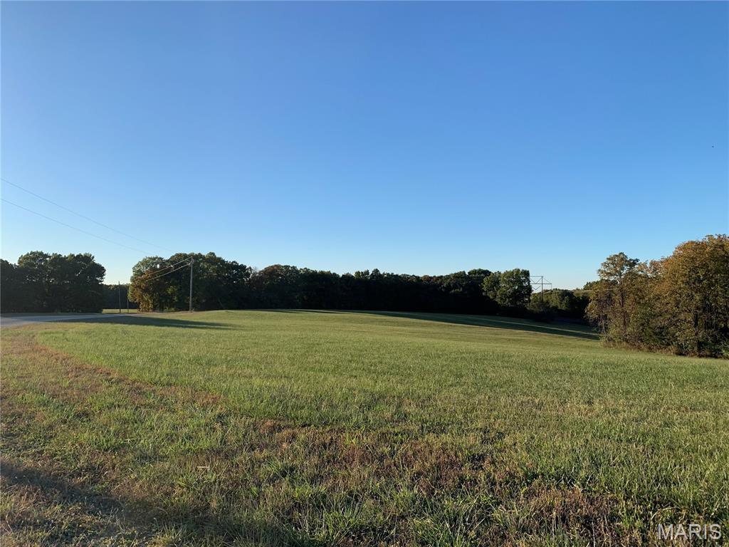 24.57 Acres Sunset Trails Warrenton Missouri home for sale listed at $265,356