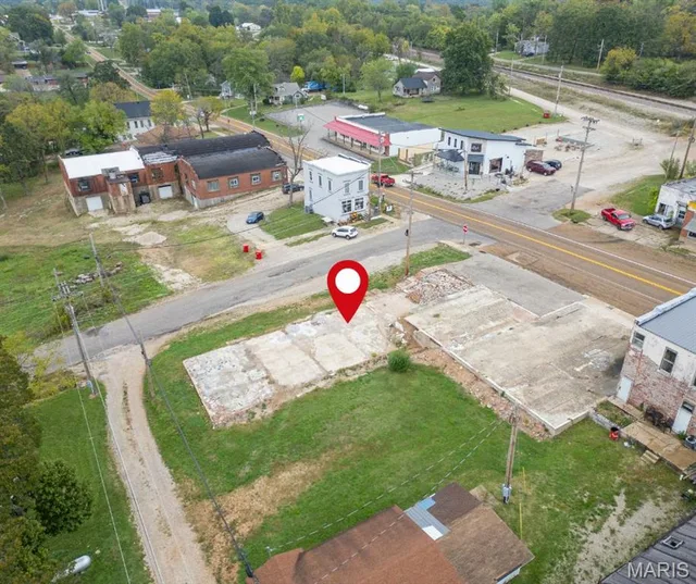 Kitchen — 124 N Commercial Street Crocker Missouri real estate