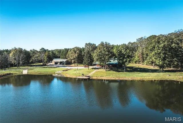 5479 Eisenhower Dr, Gipsy MO real estate