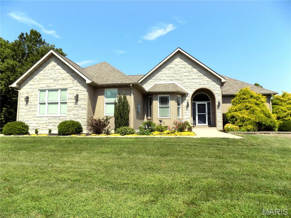 1011 Carriage Lane Rolla Missouri 4 bedroom 4 bathroom home for sale listed at $675,000