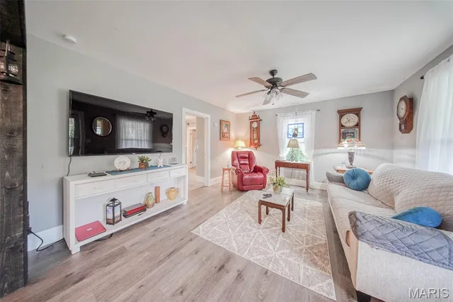 Kitchen — 18726 State Route P Newburg Missouri real estate