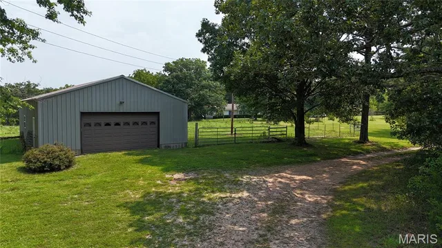 Front exterior — 205 County Road 6550 Salem Missouri real estate