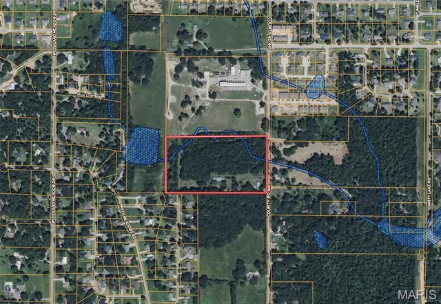 Living room — 3841 County Road 441 Poplar Bluff Missouri real estate