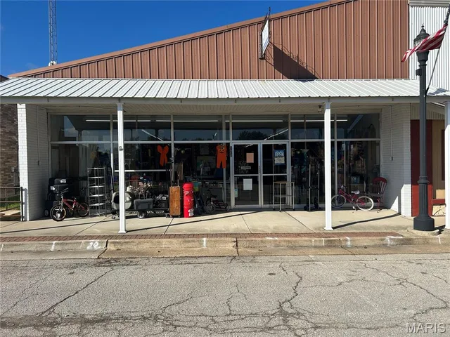 Front exterior — 123 S Main Licking Missouri real estate