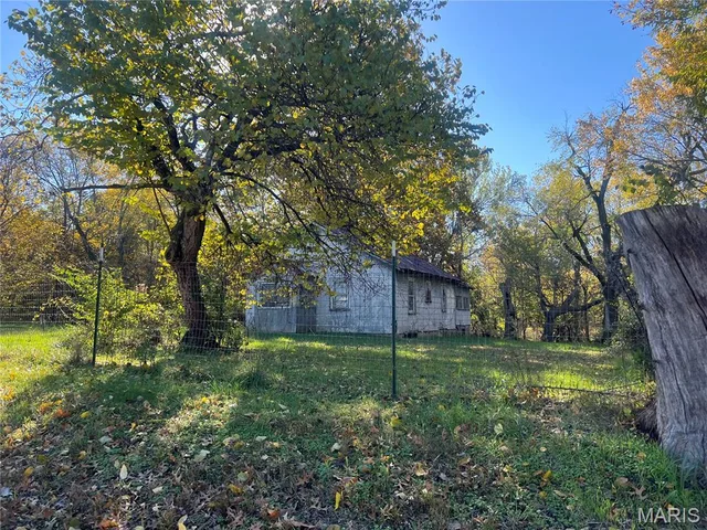 Front exterior — 722 E Bland Road Lebanon Missouri real estate