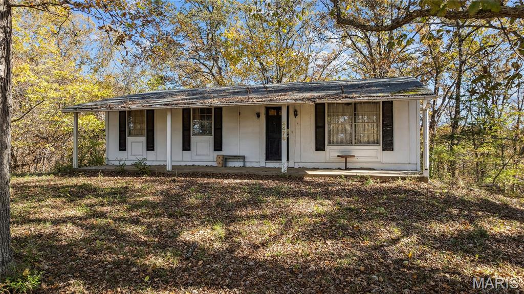 3476 Bassett Road Pacific Missouri home for sale listed at $1,200,000