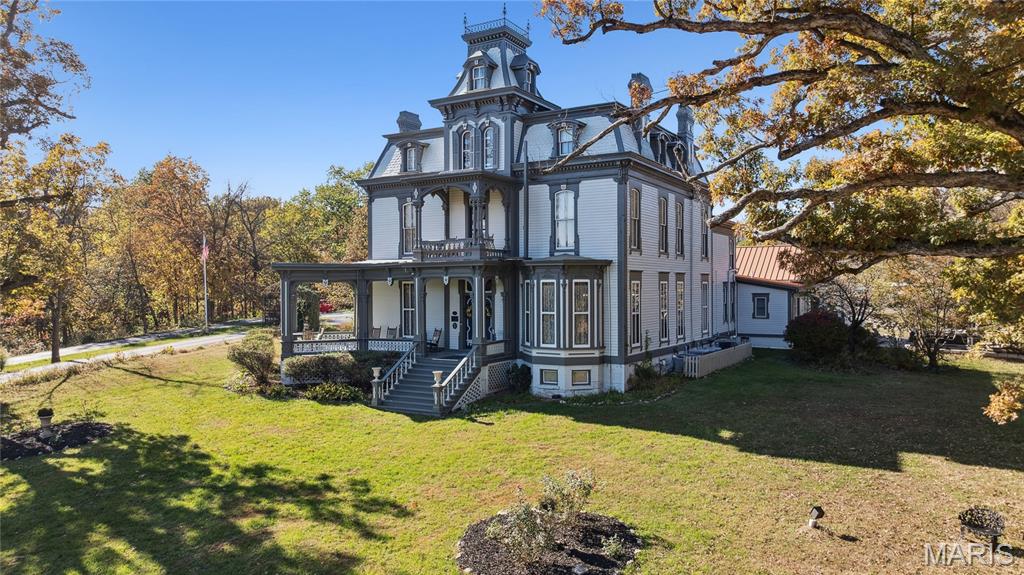 11069 New London Gravel Rd Hannibal Missouri 17 bedroom 16 bathroom home for sale listed at $1,700,000