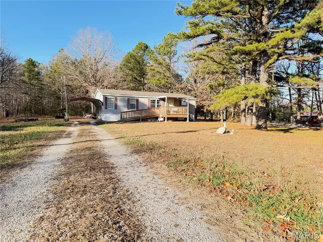Front exterior — 16287 Roberson Drive Houston Missouri real estate