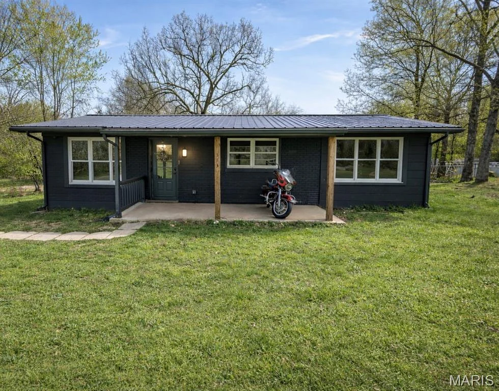 313 Keeth Road, Crocker MO