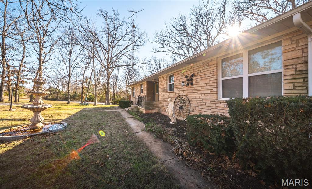 Primary bedroom — 13445 County Road 5110 Rolla Missouri real estate