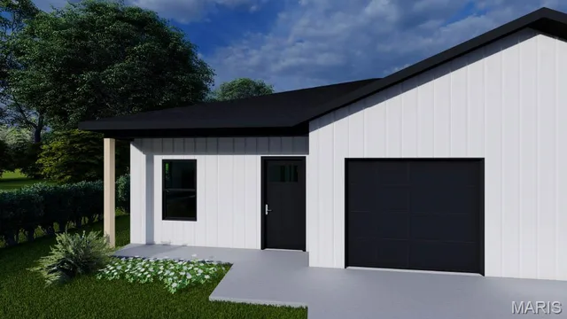 Front exterior — 105 Conner Drive Lebanon Missouri real estate