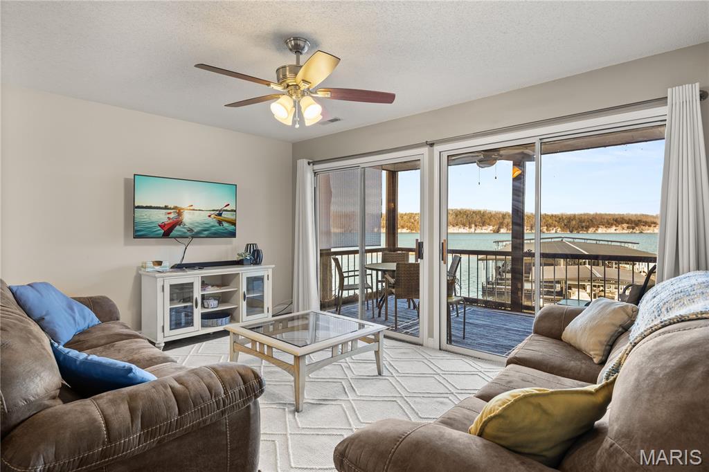 6005 Baydy Peak Road, Osage Beach MO