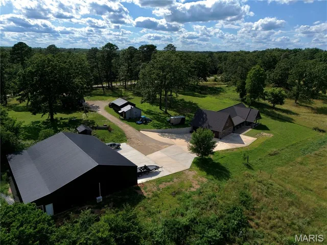 Primary bedroom — 3378 State Highway 21 S Ellsinore Missouri real estate