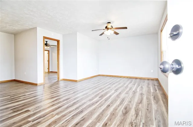 Living room — 1800 & 1806 Jaden Drive Lebanon Missouri real estate