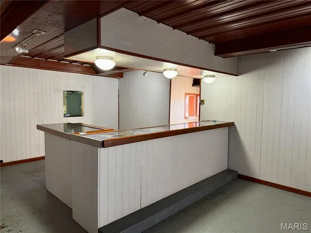 Primary bedroom — 12840 Highway 17 Roby Missouri real estate