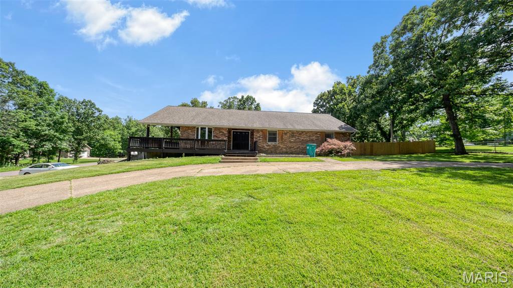 12192 Oak Hill Drive Rolla Missouri 3 bedroom 2 bathroom home for sale listed at $375,000
