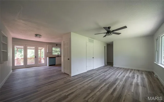 Living room — 12255 County Road 2050 Rolla Missouri real estate