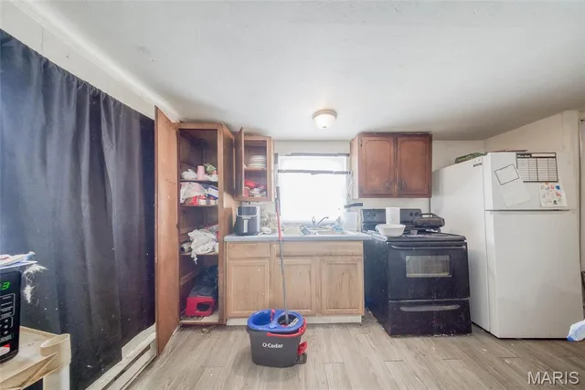 Primary bedroom — 22930 Hardy Lane St Robert Missouri real estate
