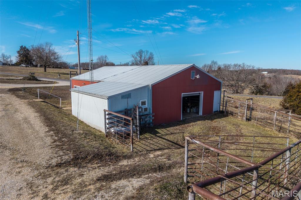 7440 State Road H, Richland MO