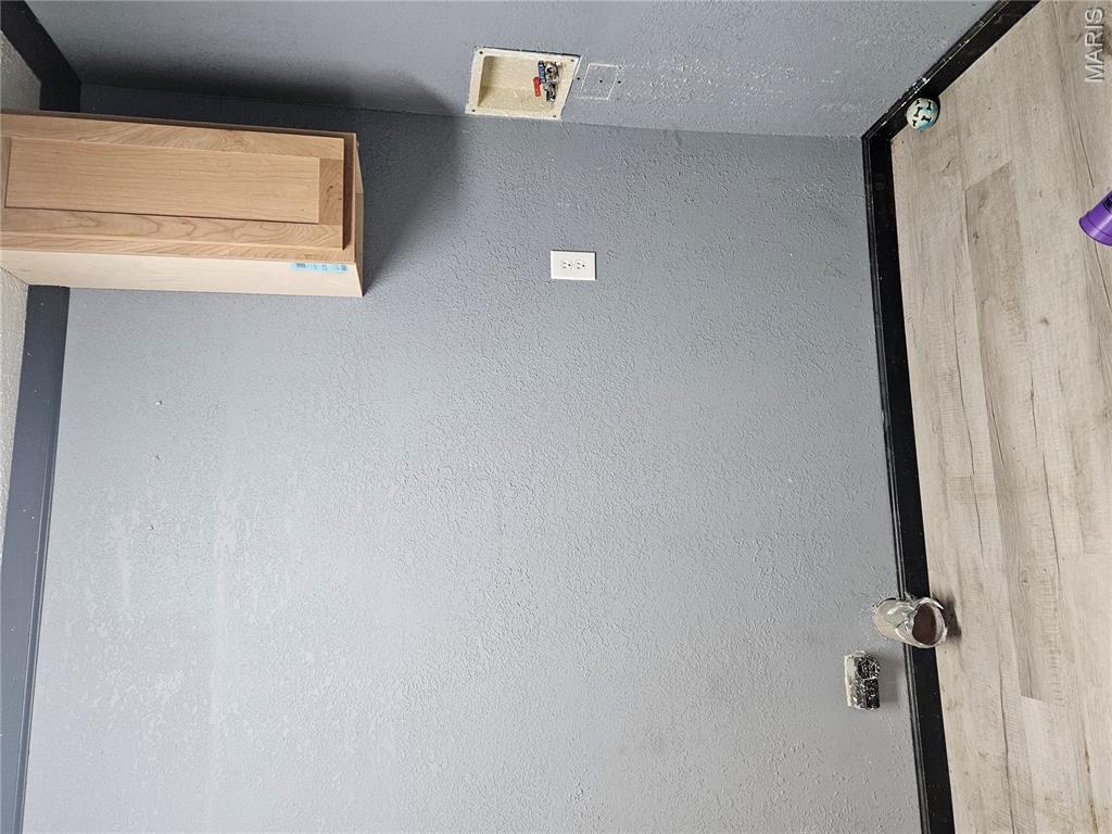 Primary bedroom — 21255 Laramie Road St Robert Missouri real estate