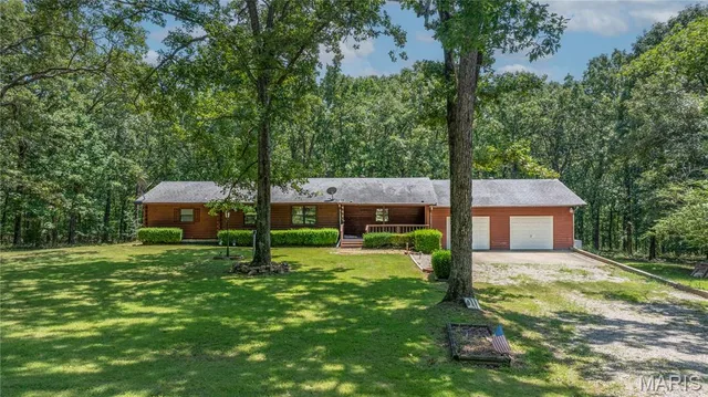 Front exterior — 211 Whispering Hills Lane Wappapello Missouri real estate
