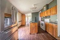 Primary bedroom — 16500 Buttercup Road Crocker Missouri real estate