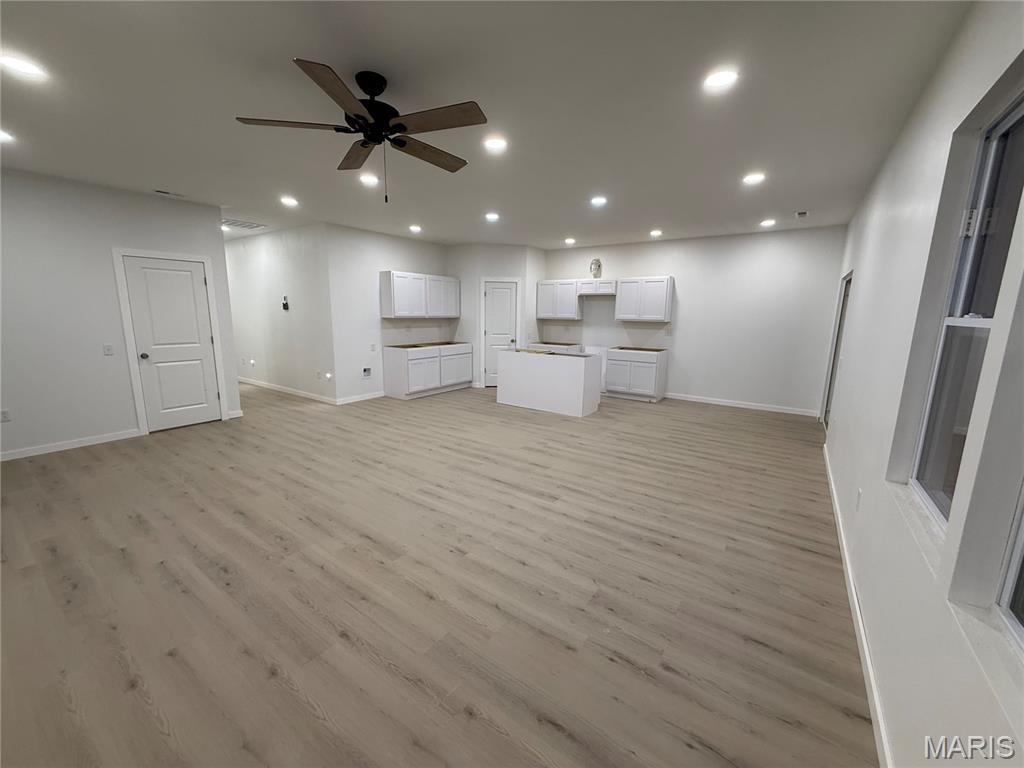 Living room — 2043 Kay Avenue Lebanon Missouri real estate