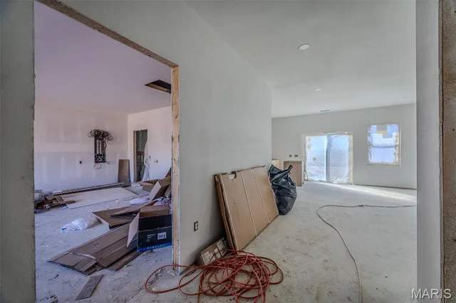 Primary bedroom — 2051 Kay Avenue Lebanon Missouri real estate