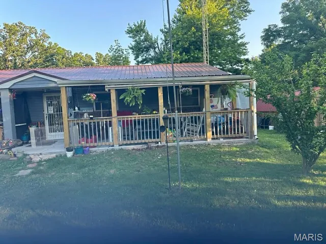 Front exterior — 20262 Highway 8 St James Missouri real estate