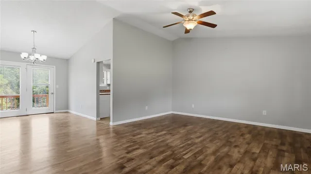 Living room — 16650 Walnut Drive Plato Missouri real estate