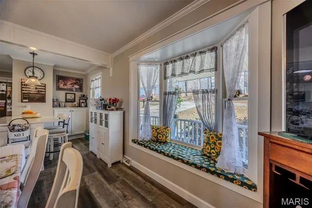 Primary bedroom — 206 Lafayette Circle Waynesville Missouri real estate