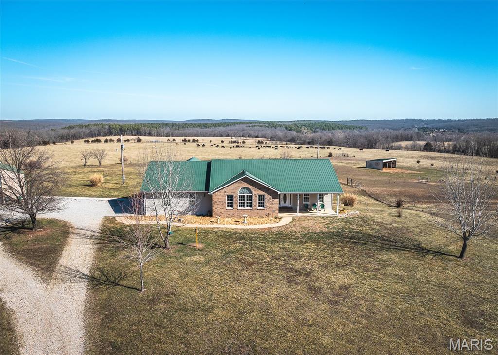 37595 Westgate Road, Plato MO
