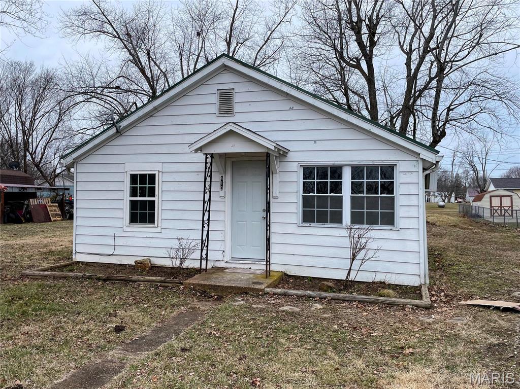 410 Oak Ave, Belle MO