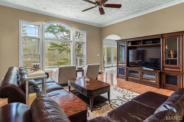 Primary bedroom — 20401 Mill Creek Road Ste Genevieve Missouri real estate