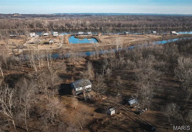 10 Lehmond Island Road, St Charles MO