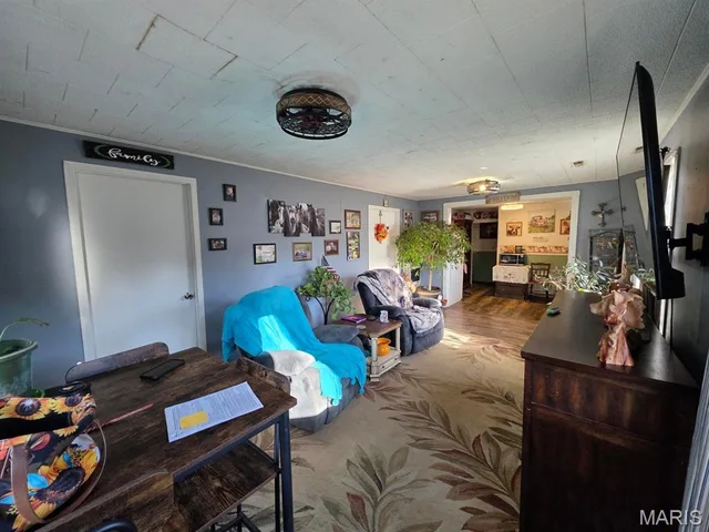 Primary bedroom — 479 Oak Hill Drive Road Houston Missouri real estate