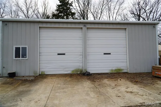 Front exterior — 18143 Oasis Drive Phillipsburg Missouri real estate